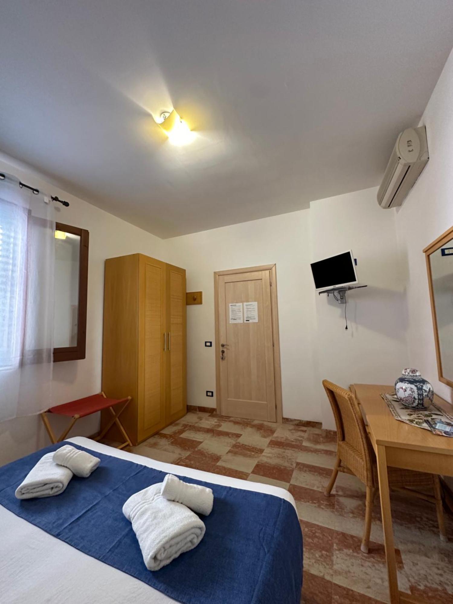 Isoladelmiele Hotel Marettimo Buitenkant foto